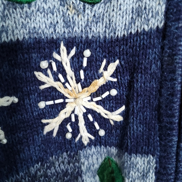 TIARA INTERNATIONAL Christmas Collection Women's Zip Front Cardigan MEDIUM - Picture 14 of 16